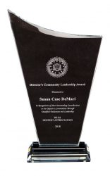  LEADERSHIP GLASS AWARD 